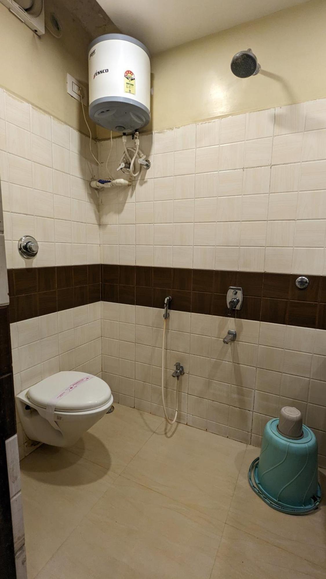 טארפית Hotel Binapani Deluxe 1 מראה חיצוני תמונה